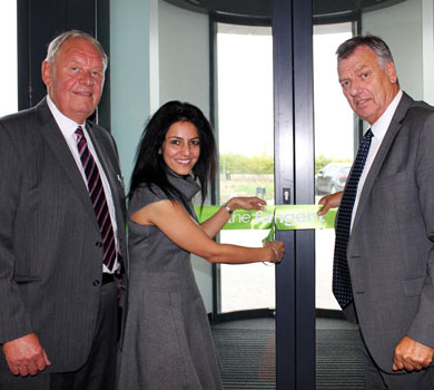 Kavita opening the Tangent Business Hub, in Shirebrook